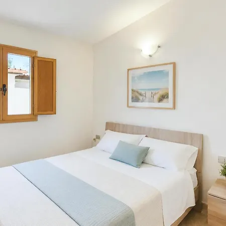 2 Bedroom Beautiful In Marina بيت للعطل *