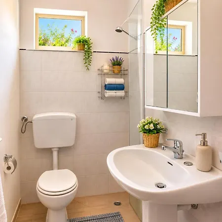 بيت للعطل 2 Bedroom Beautiful In Marina